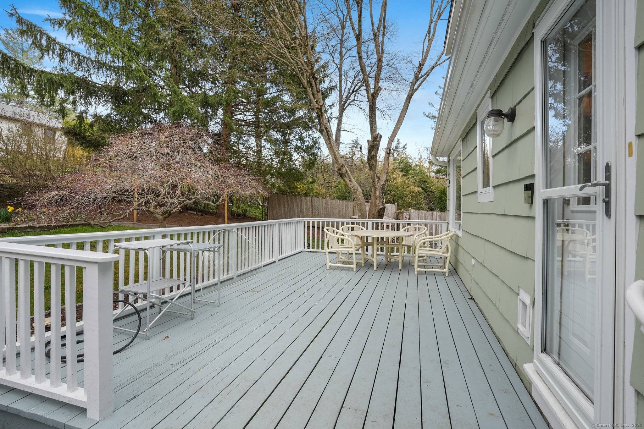 Ridgefield, CT 06877,321 Mountain Road