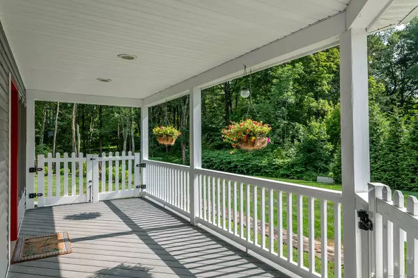 Warren, CT 06754,34 Kent Road