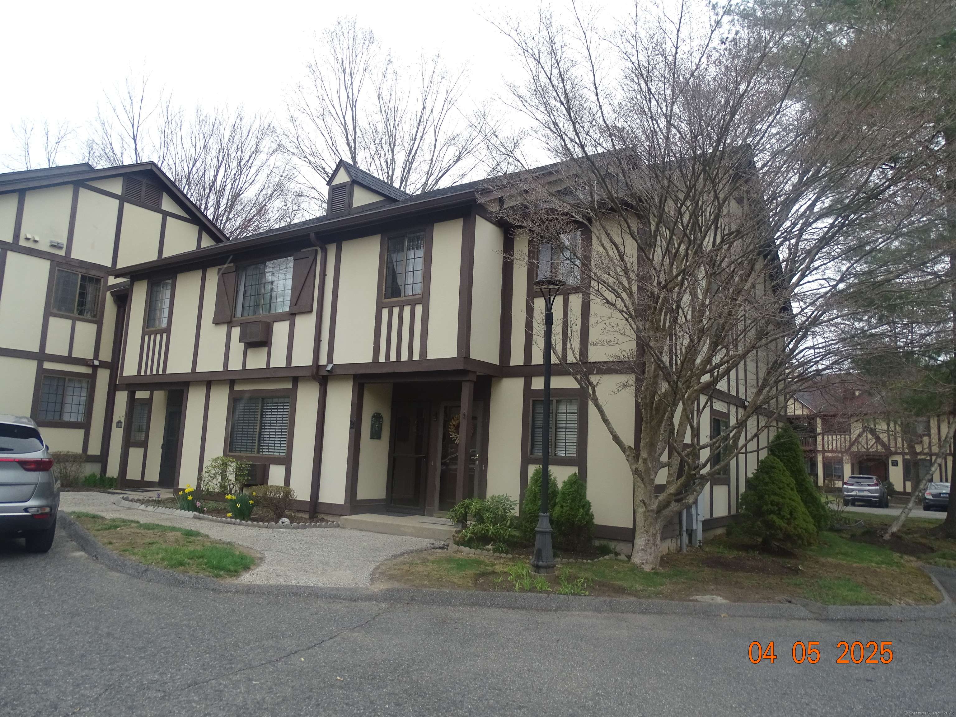 1 Andover Court #1, Brookfield, CT 06804