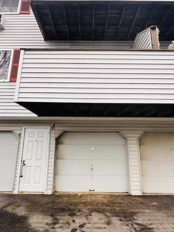 81 Chipman Street #APT 13, Waterbury, CT 06708