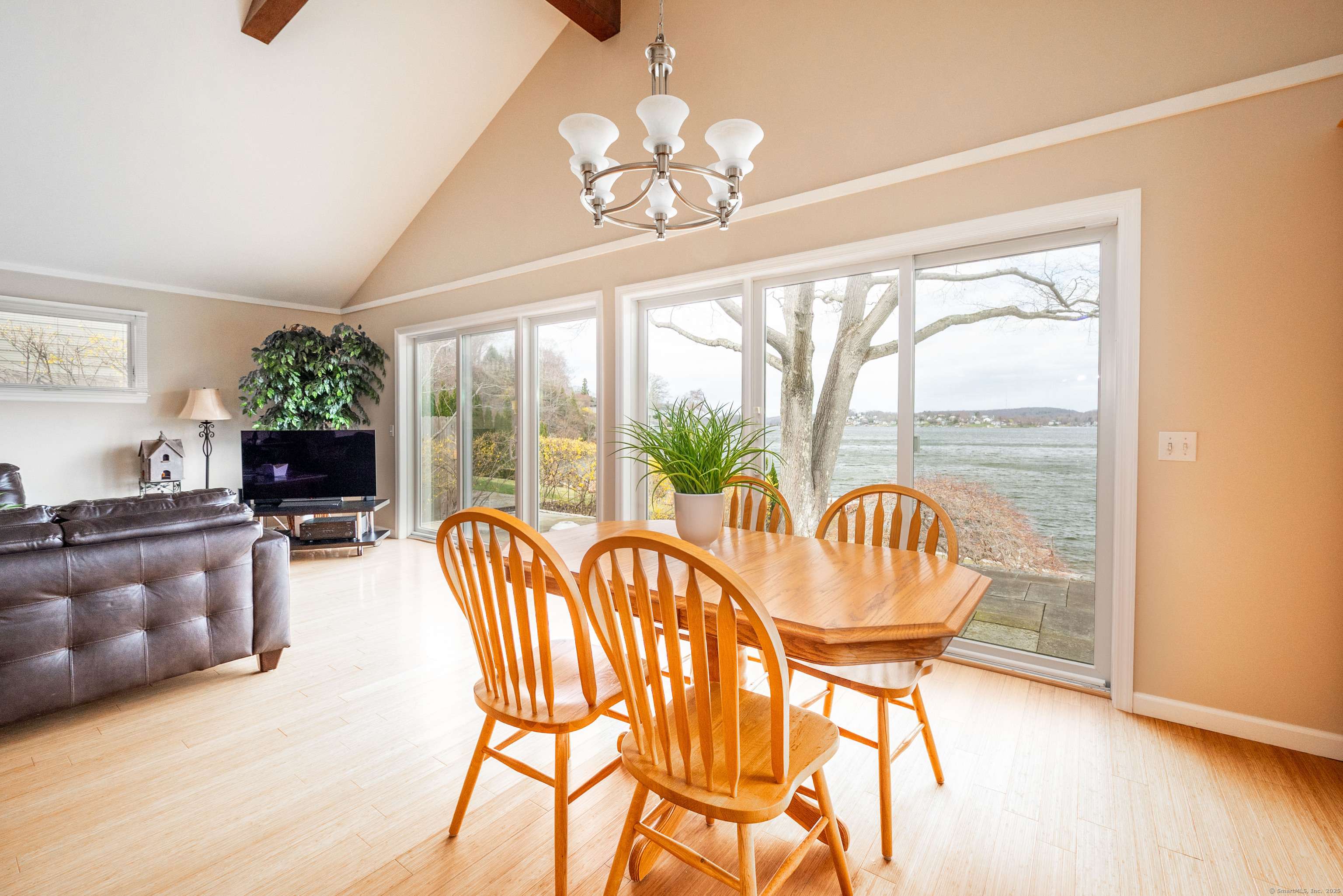 Danbury, CT 06811,8 Lake Terrace Drive