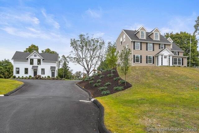 49 Daniels Farm Road #F, Trumbull, CT 06611