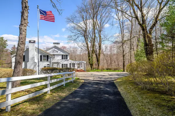 Newtown, CT 06470,23/25 Taunton Lane