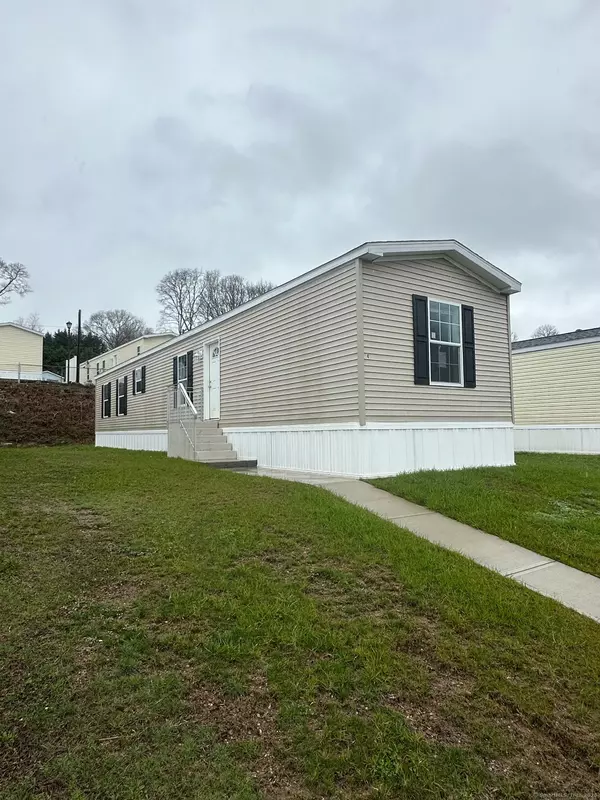 Groton, CT 06355,435 High Street ##4