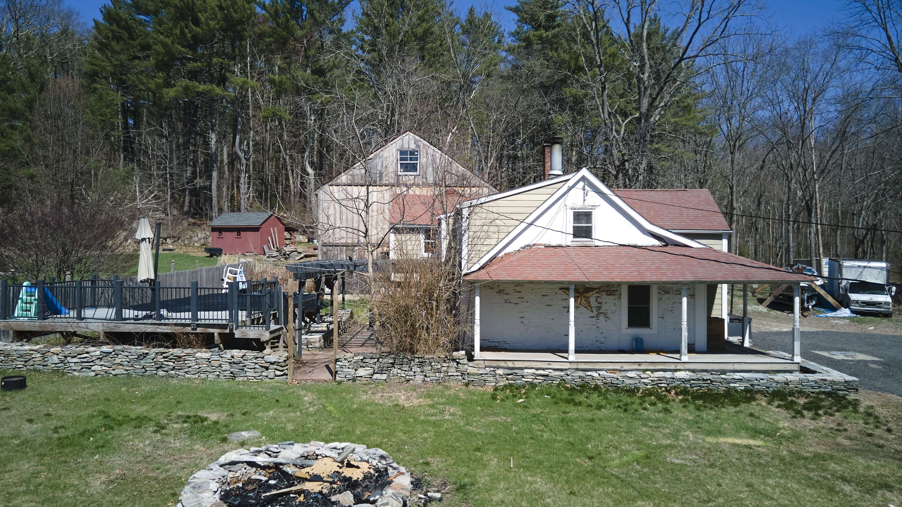 3 Woodstock Avenue West, Putnam, CT 06260