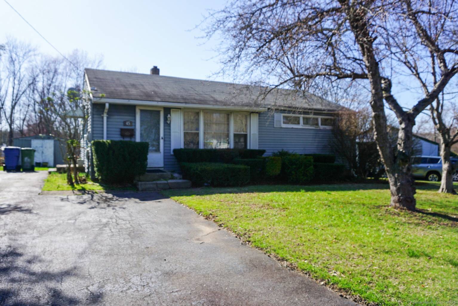 45 Spencer Drive, Middletown, CT 06457
