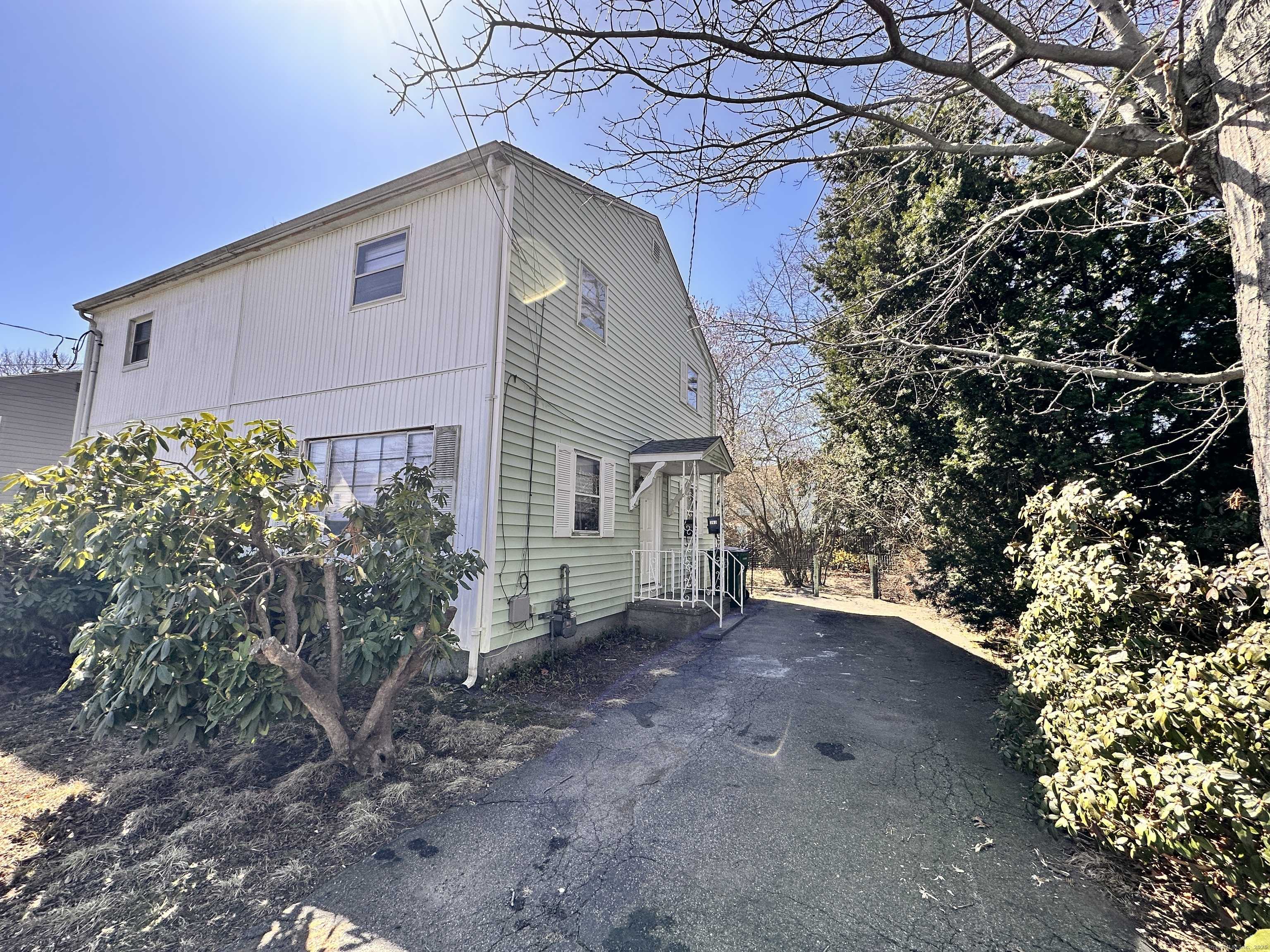 Stratford, CT 06615,363 McKinley Avenue