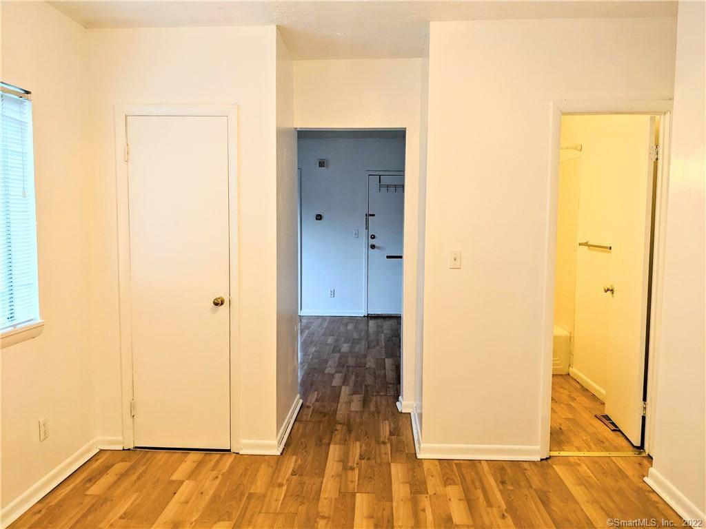 Norwalk, CT 06855,276 East Avenue #1
