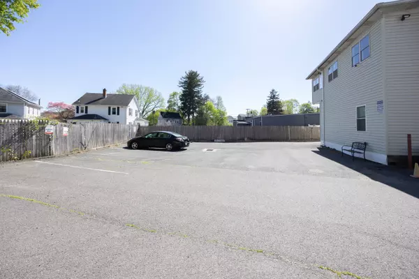 Waterbury, CT 06705,230 Frost Street
