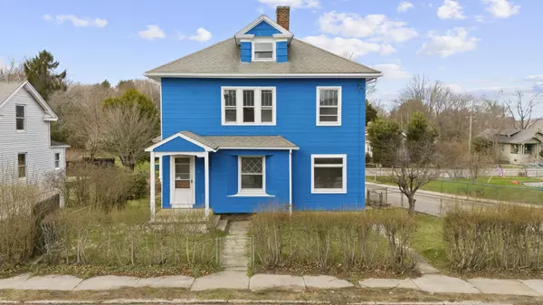 75 Willetts Avenue, New London, CT 06320