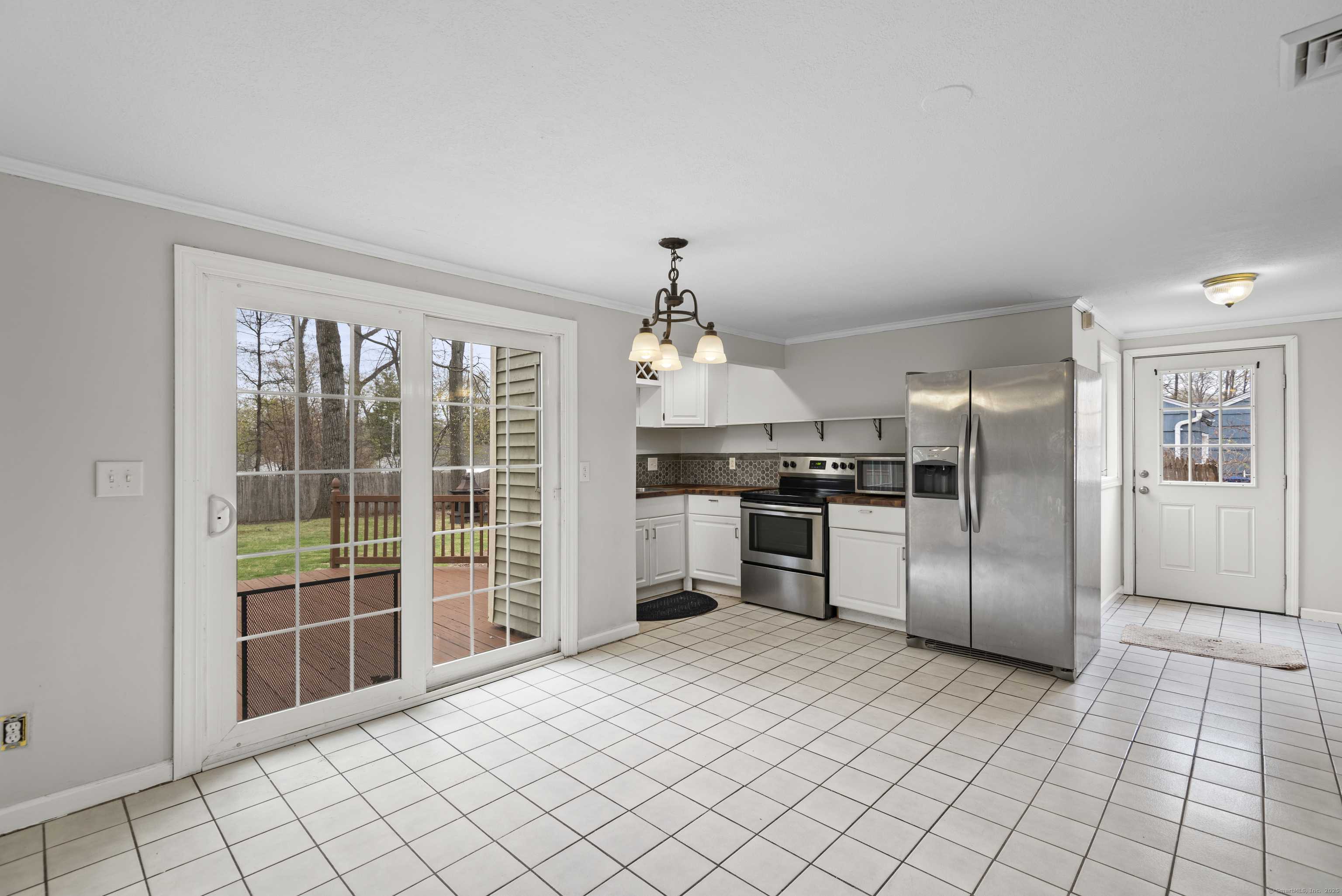 Windsor, CT 06095,934 Matianuck Avenue