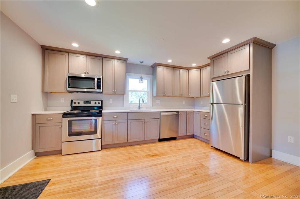 Willington, CT 06279,157 River Road #2