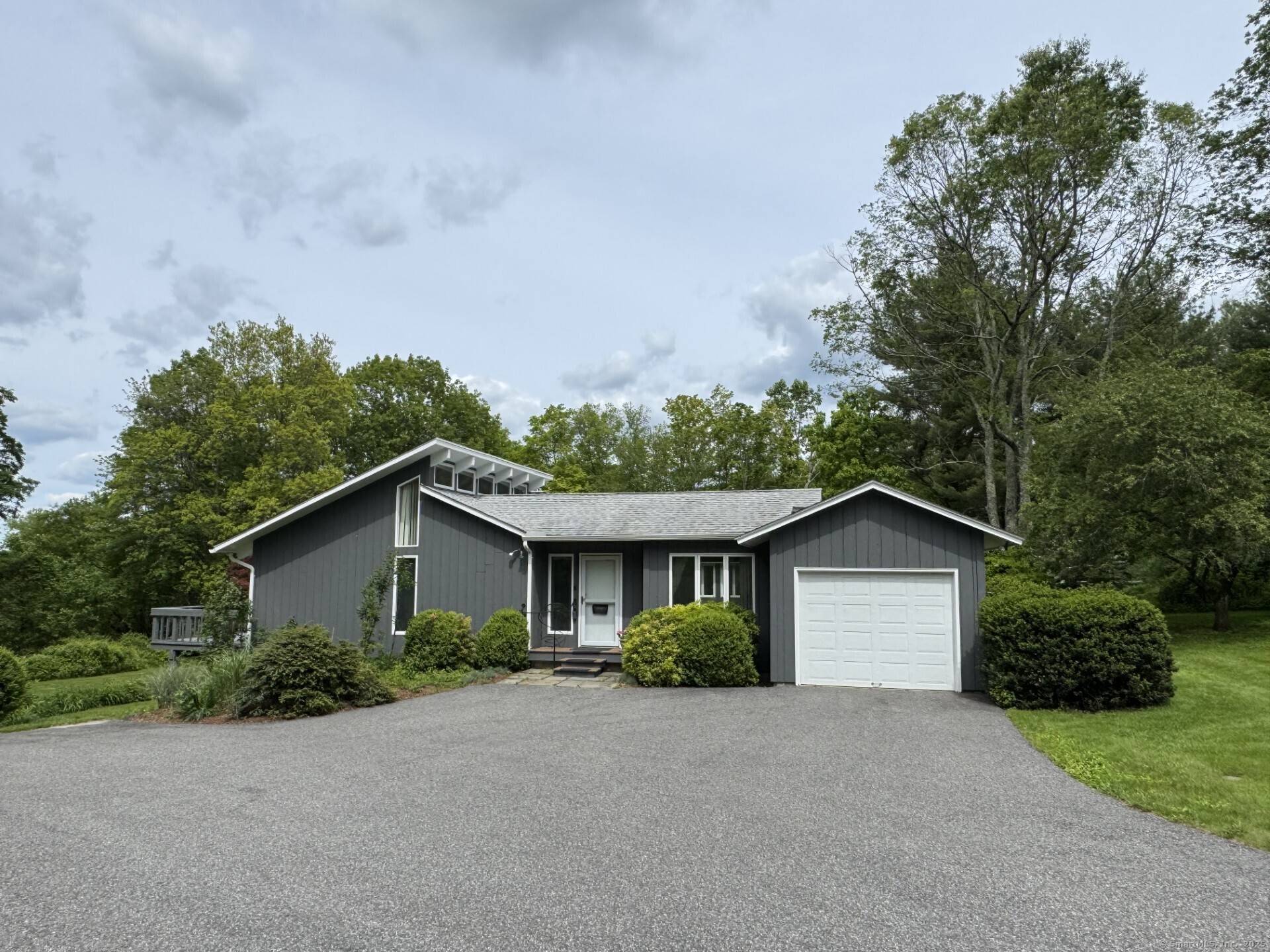 26 Winston Drive, Washington, CT 06794