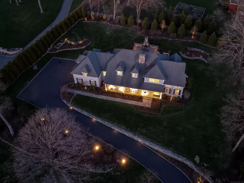 16 Shadow Lane, Ridgefield, CT 06877