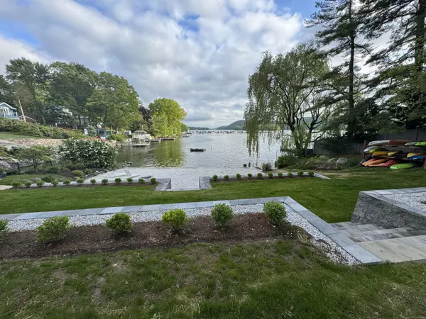 New Milford, CT 06776,9 Lake Point Drive