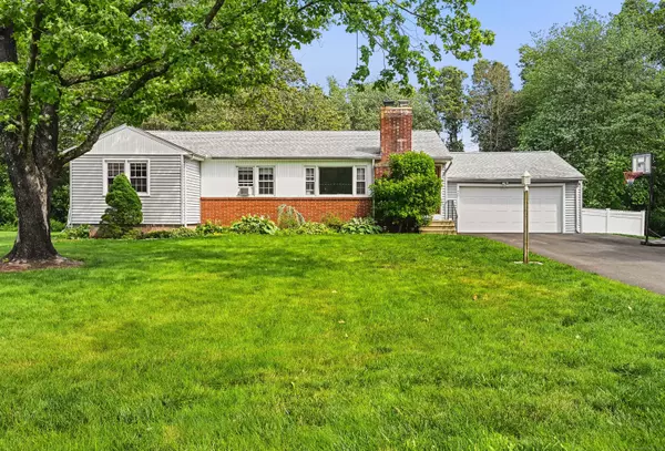 447 Howellton Road, Orange, CT 06477