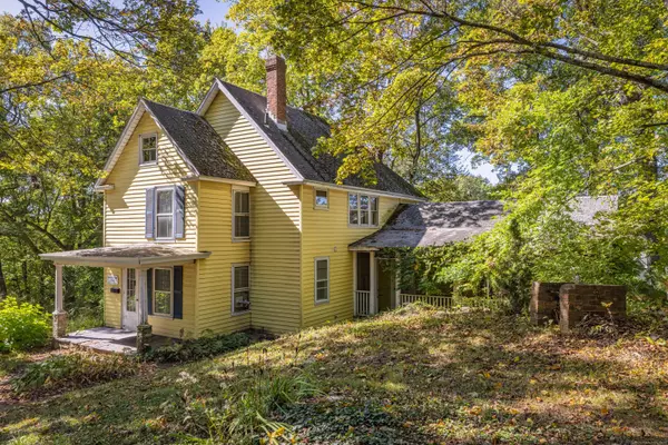 25 Chestnut Street, Vernon, CT 06066