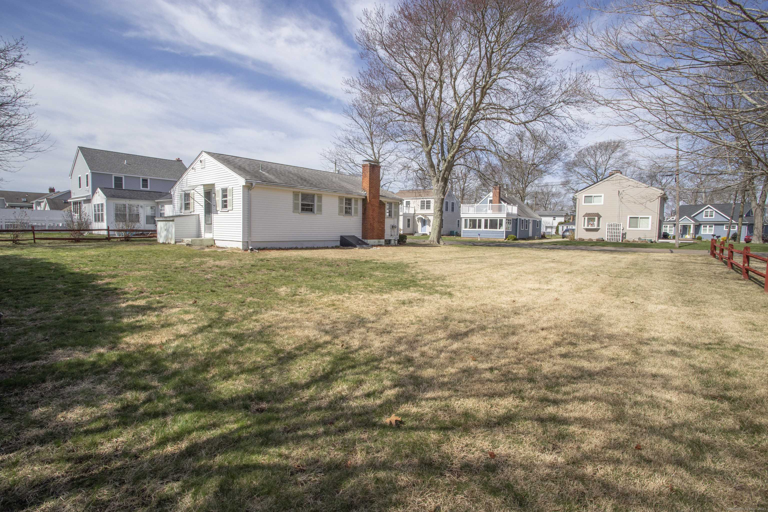Old Saybrook, CT 06475,16, 18 Bayberry Road