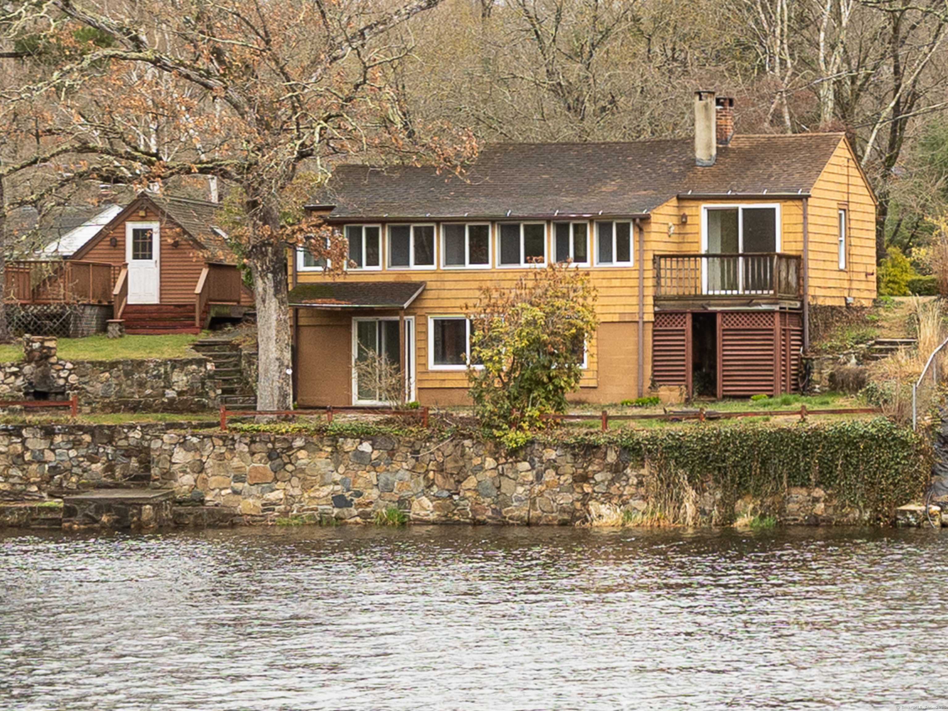 24 Echo Point Road, Guilford, CT 06437