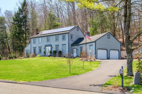 12 Windwood Road, Brookfield, CT 06804