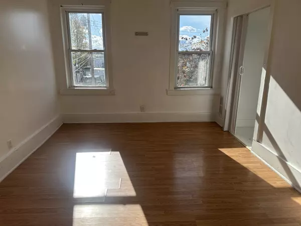 New Haven, CT 06513,213 Saltonstall Avenue