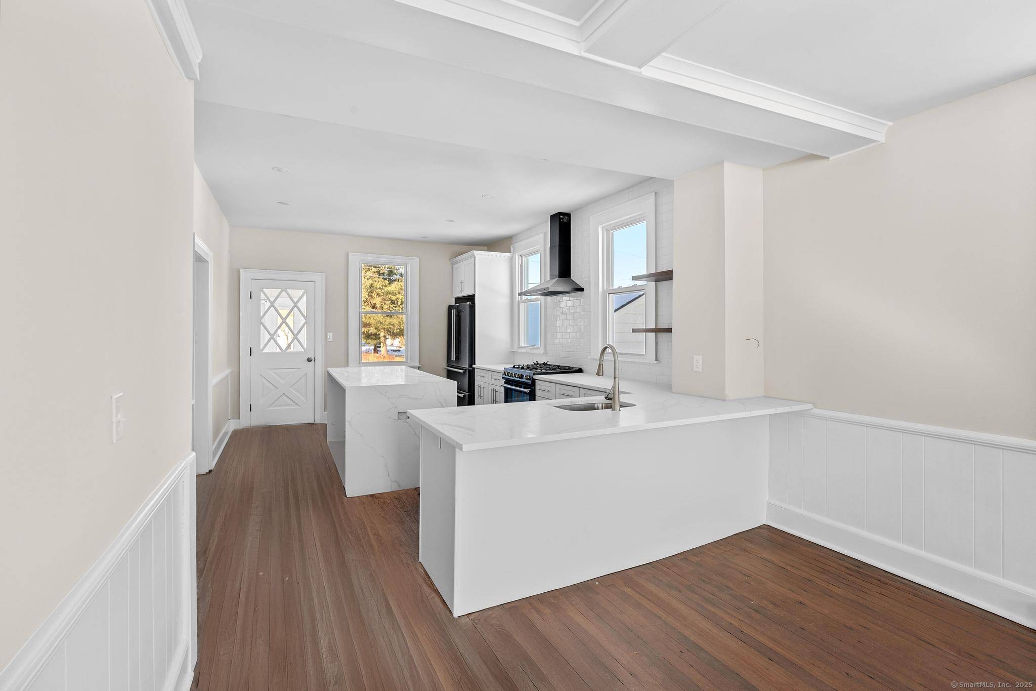 Orange, CT 06477,189 Derby Avenue