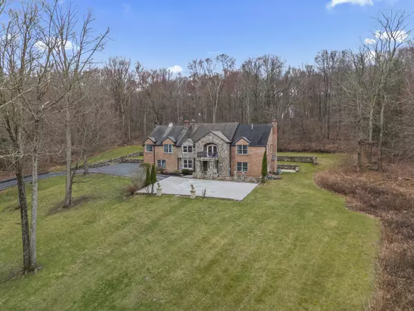 Roxbury, CT 06783,61 Mallory Road