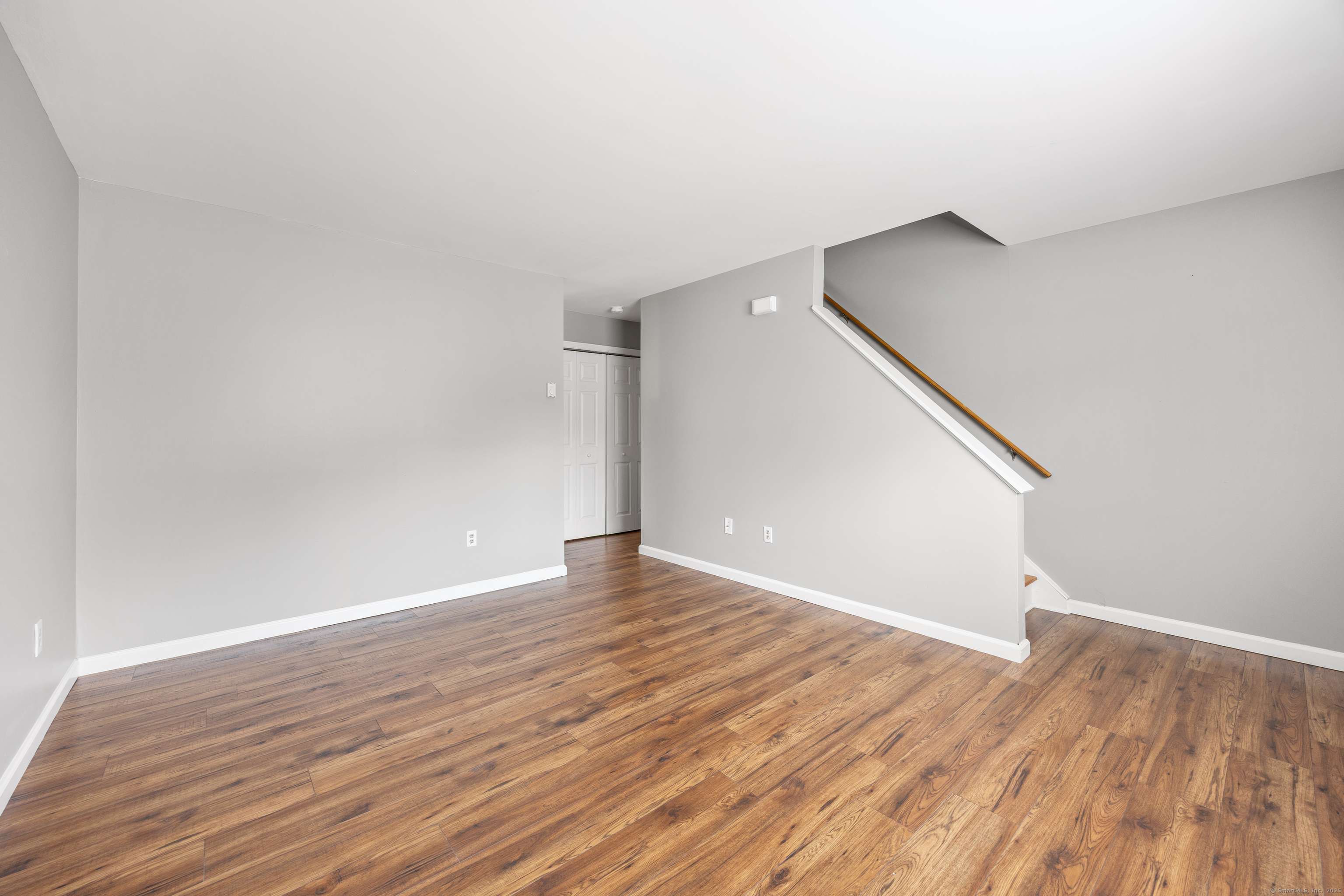 Waterbury, CT 06705,260 Scott Road #APT 10