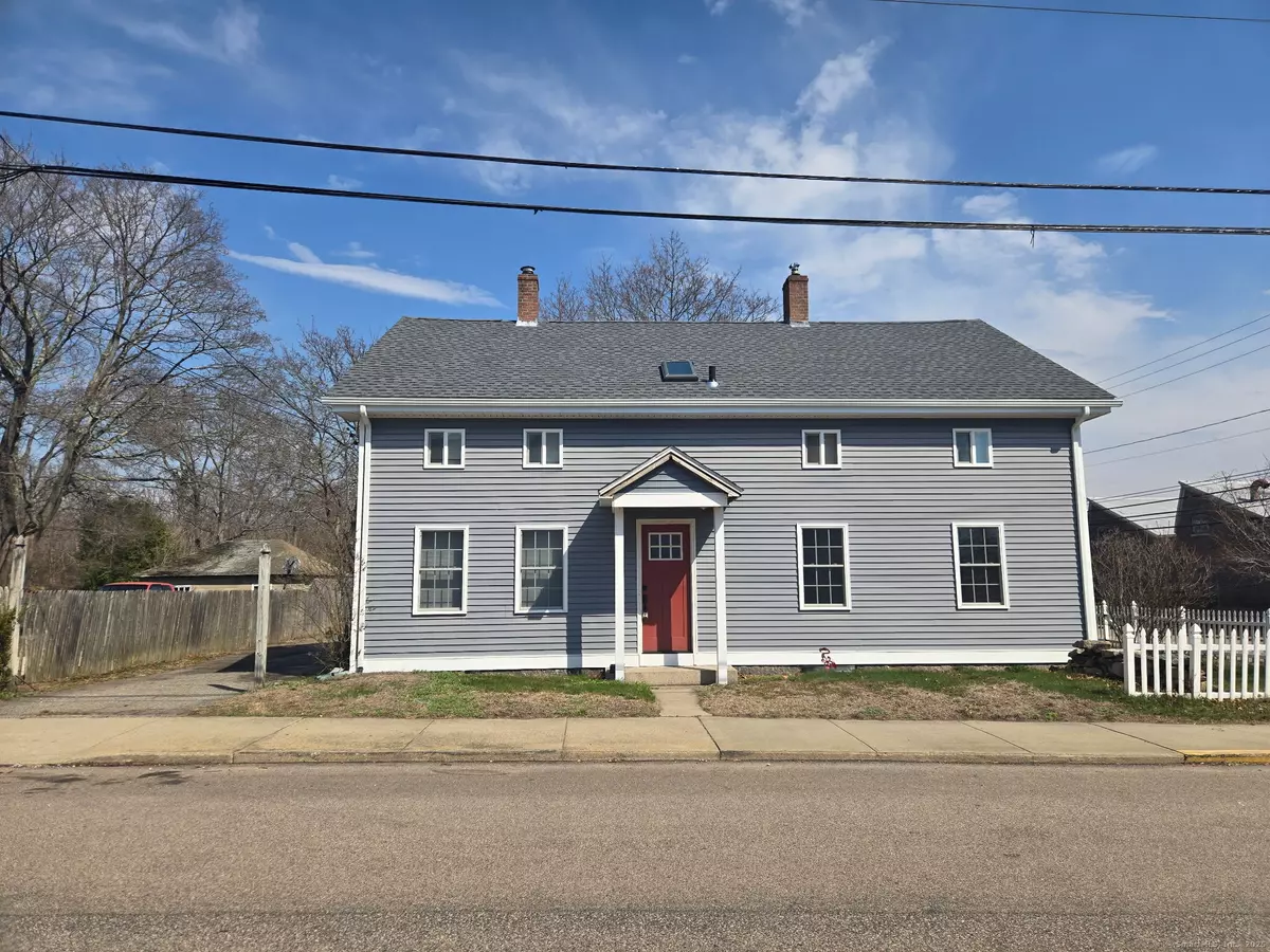 Stonington, CT 06379,1 Palmer Street