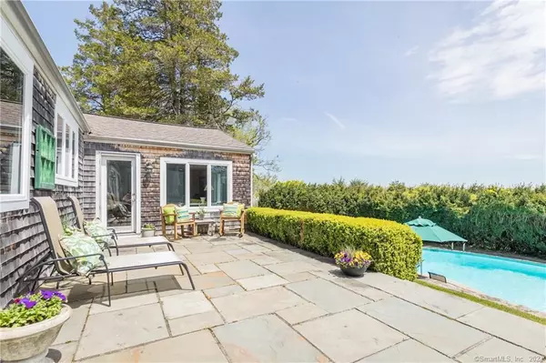 Westport, CT 06880,19 Bluewater Hill