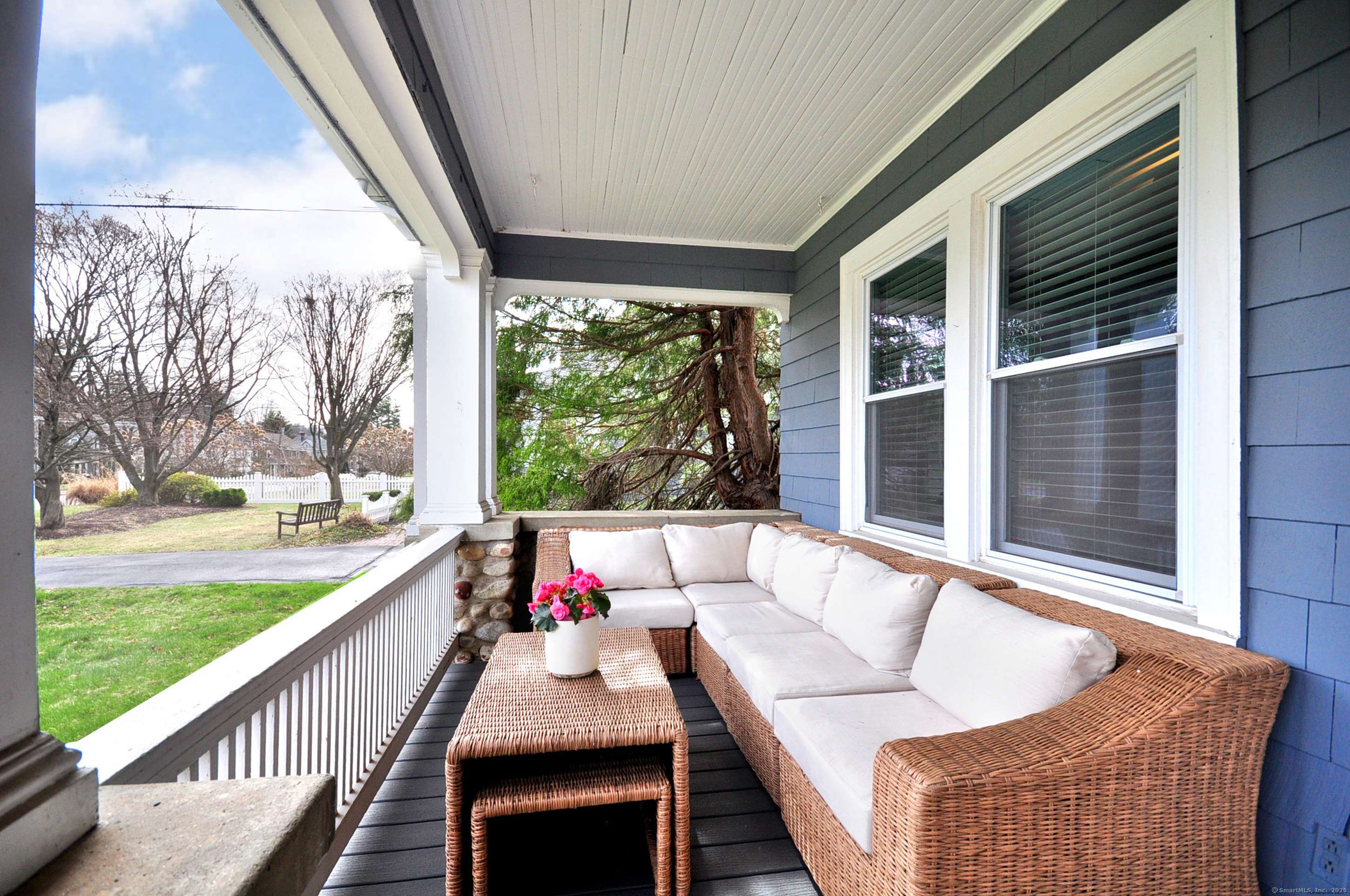 West Hartford, CT 06107,1186 Farmington Avenue