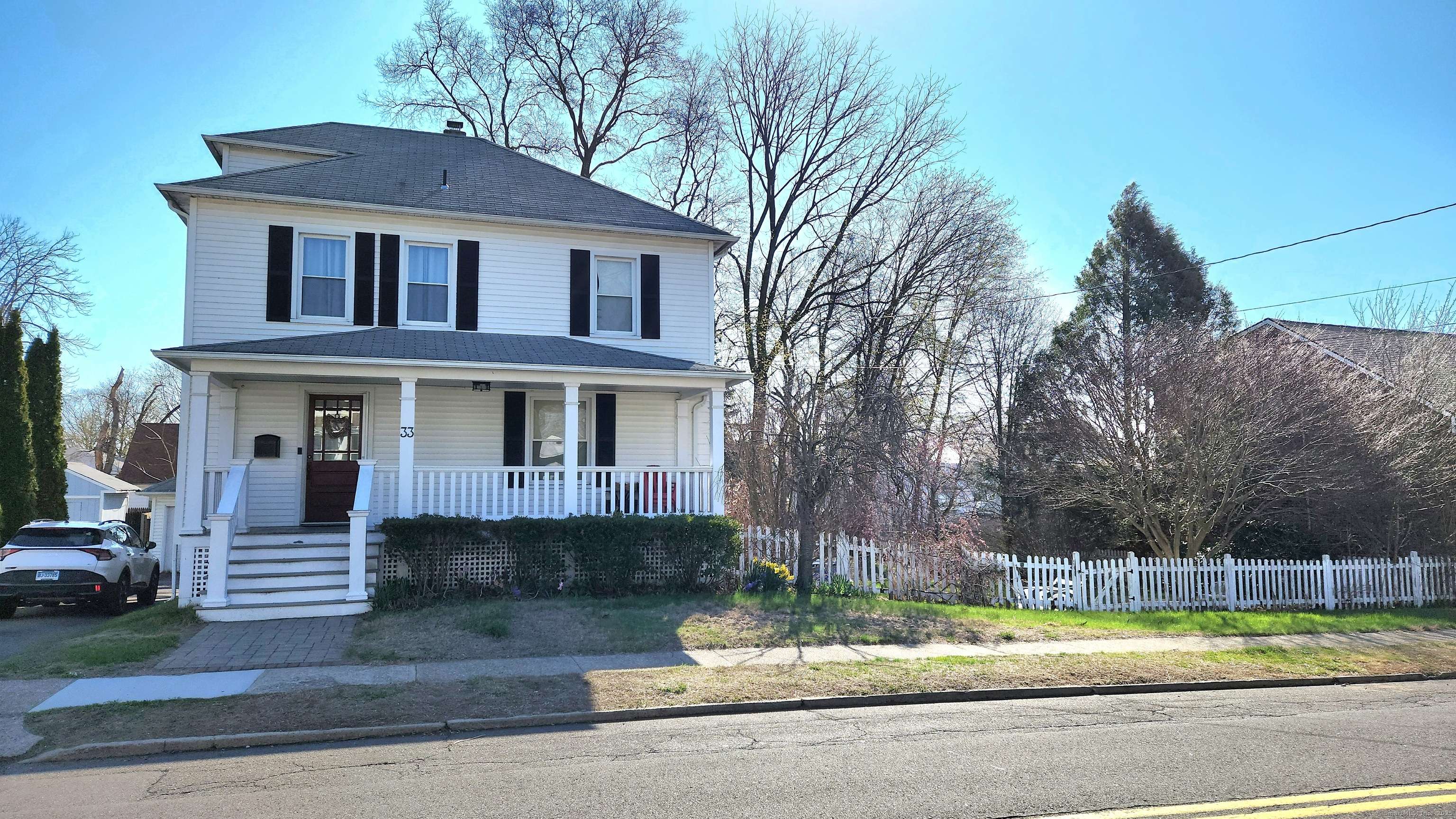 33 North Hoadley Street, Naugatuck, CT 06770