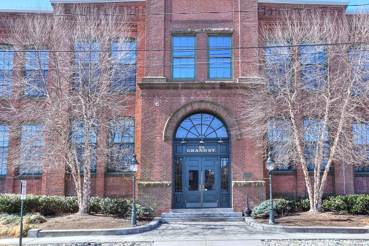 Norwalk, CT 06851,25 Grand Street #APT 158