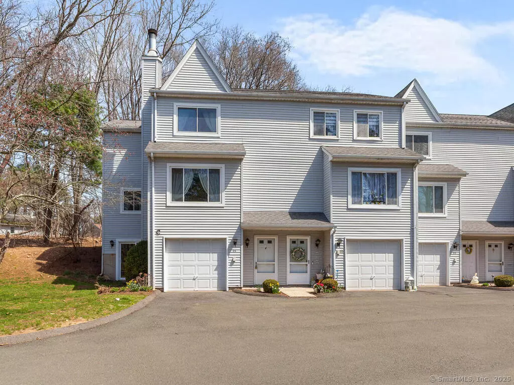 Plainville, CT 06062,69 Northwest Drive #APT 21