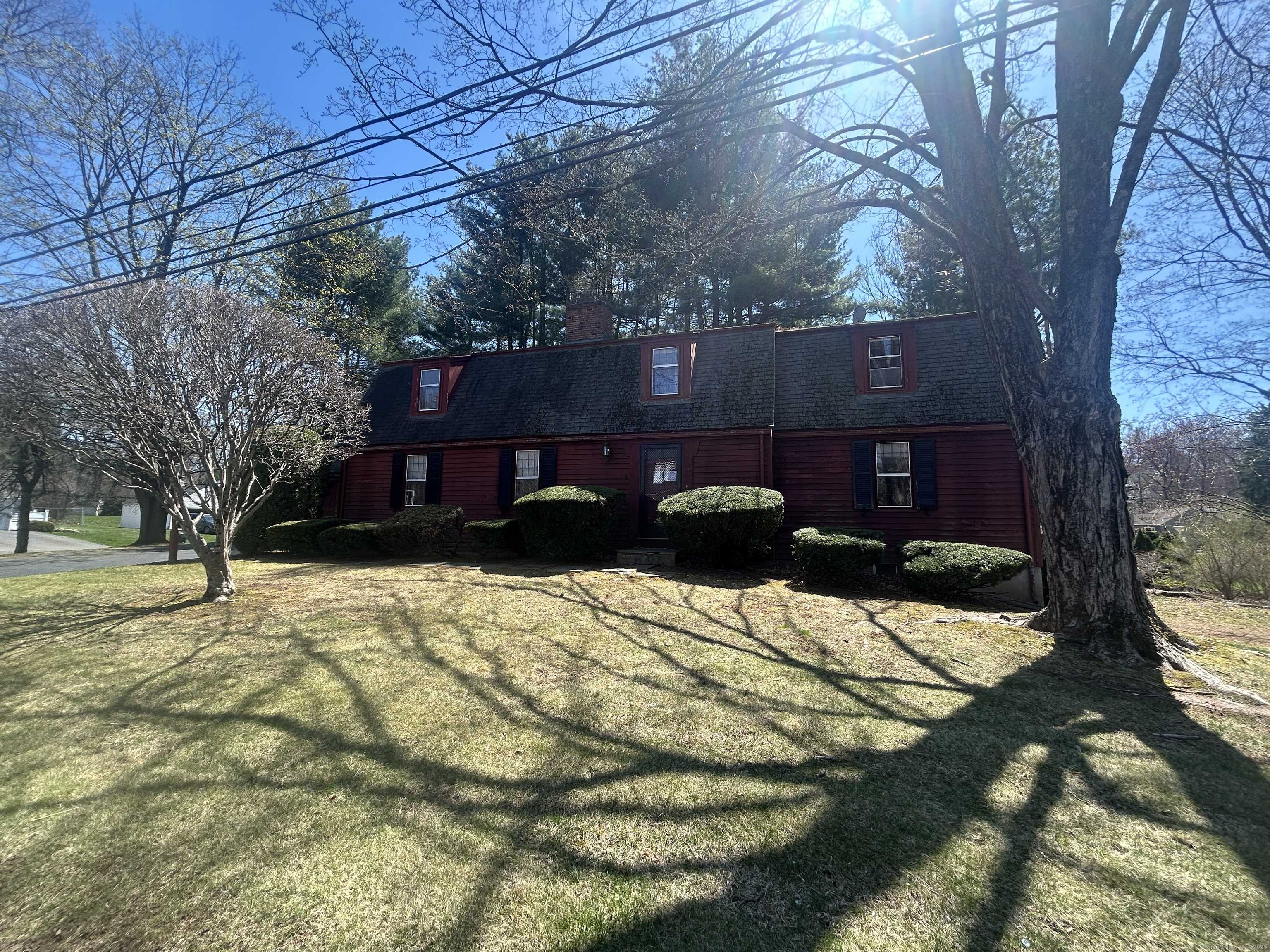 9 Claybar Drive, West Hartford, CT 06117