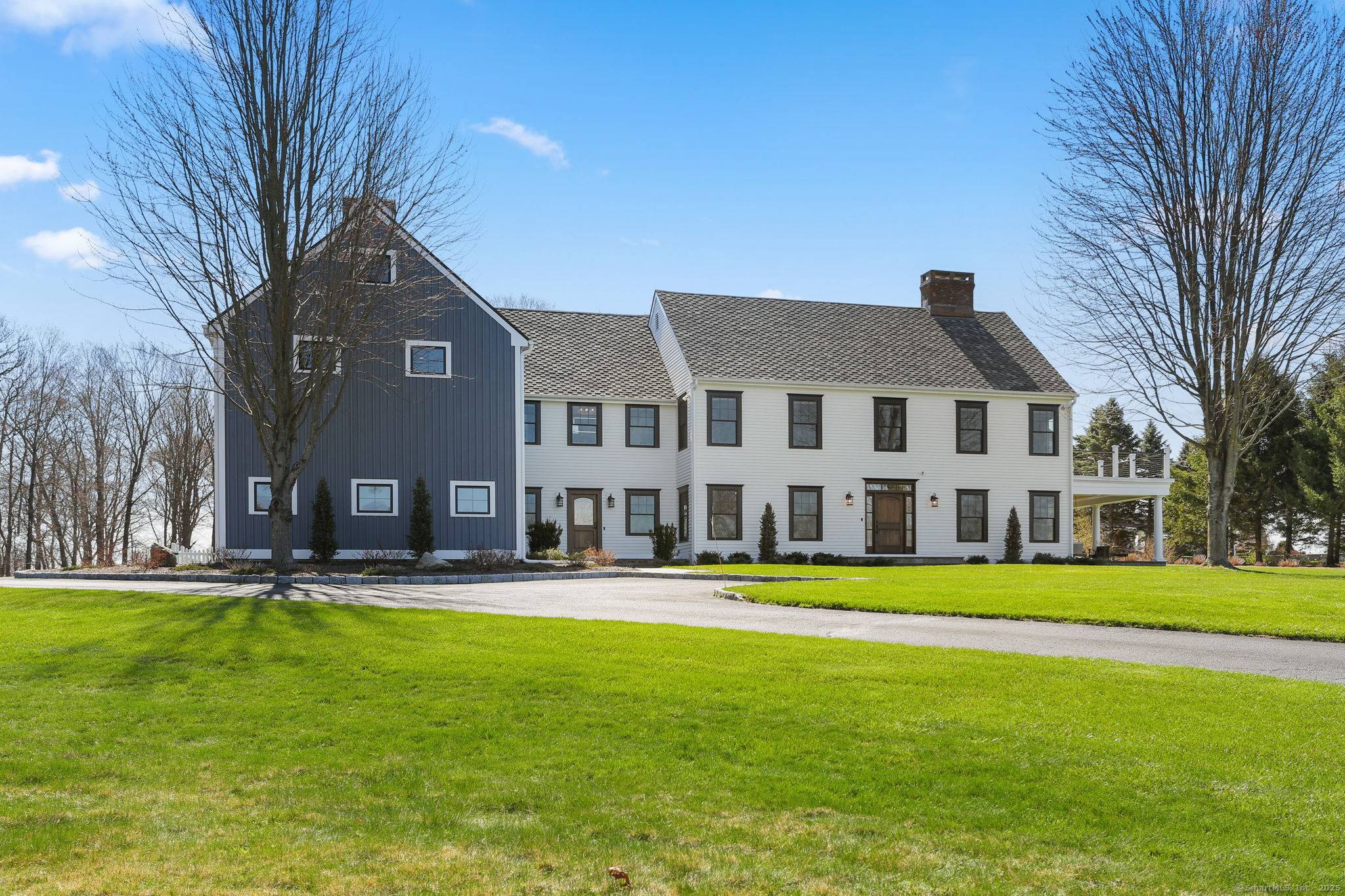 2 Meadows Edge, Redding, CT 06896