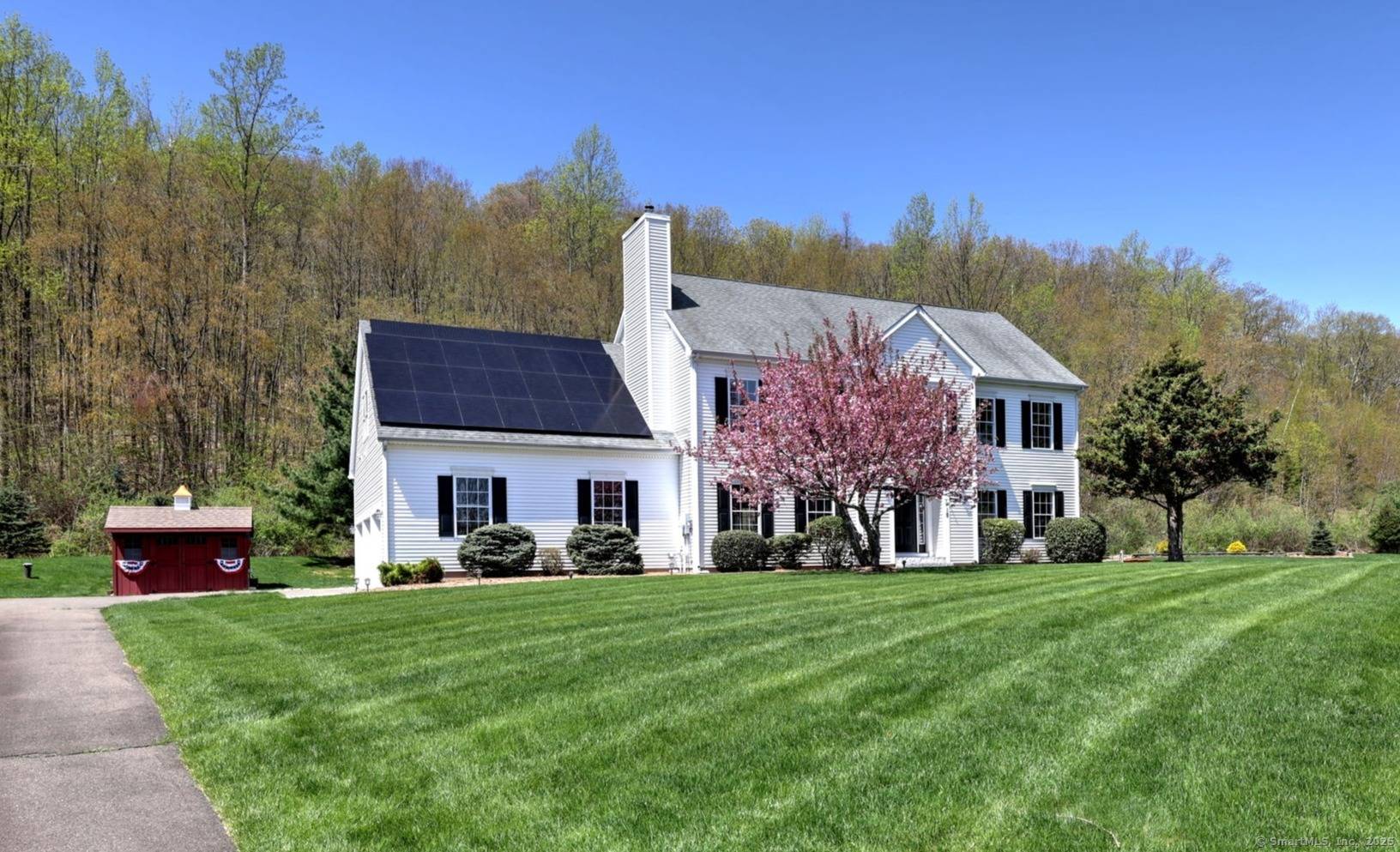 18 Nature Trail, Hamden, CT 06518