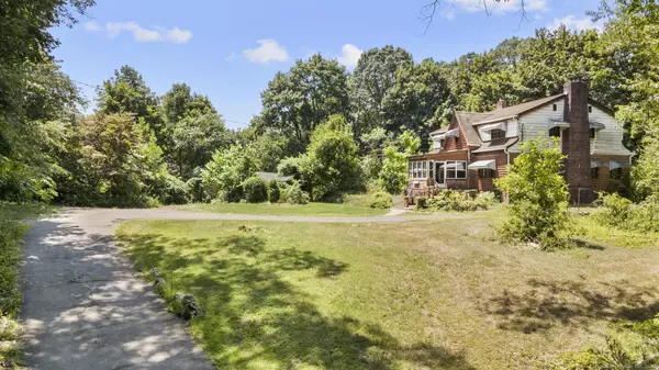 Orange, CT 06477,122 Derby Avenue