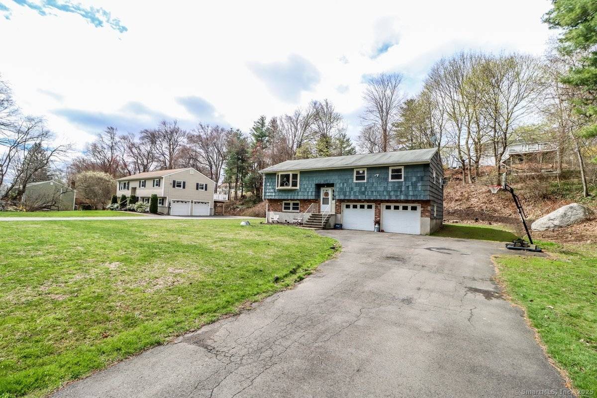 New Fairfield, CT 06812,6 Glen Road