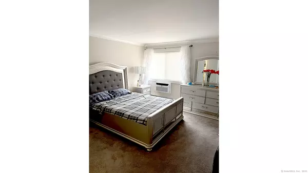 Norwalk, CT 06851,1 Linden Street #APT A11