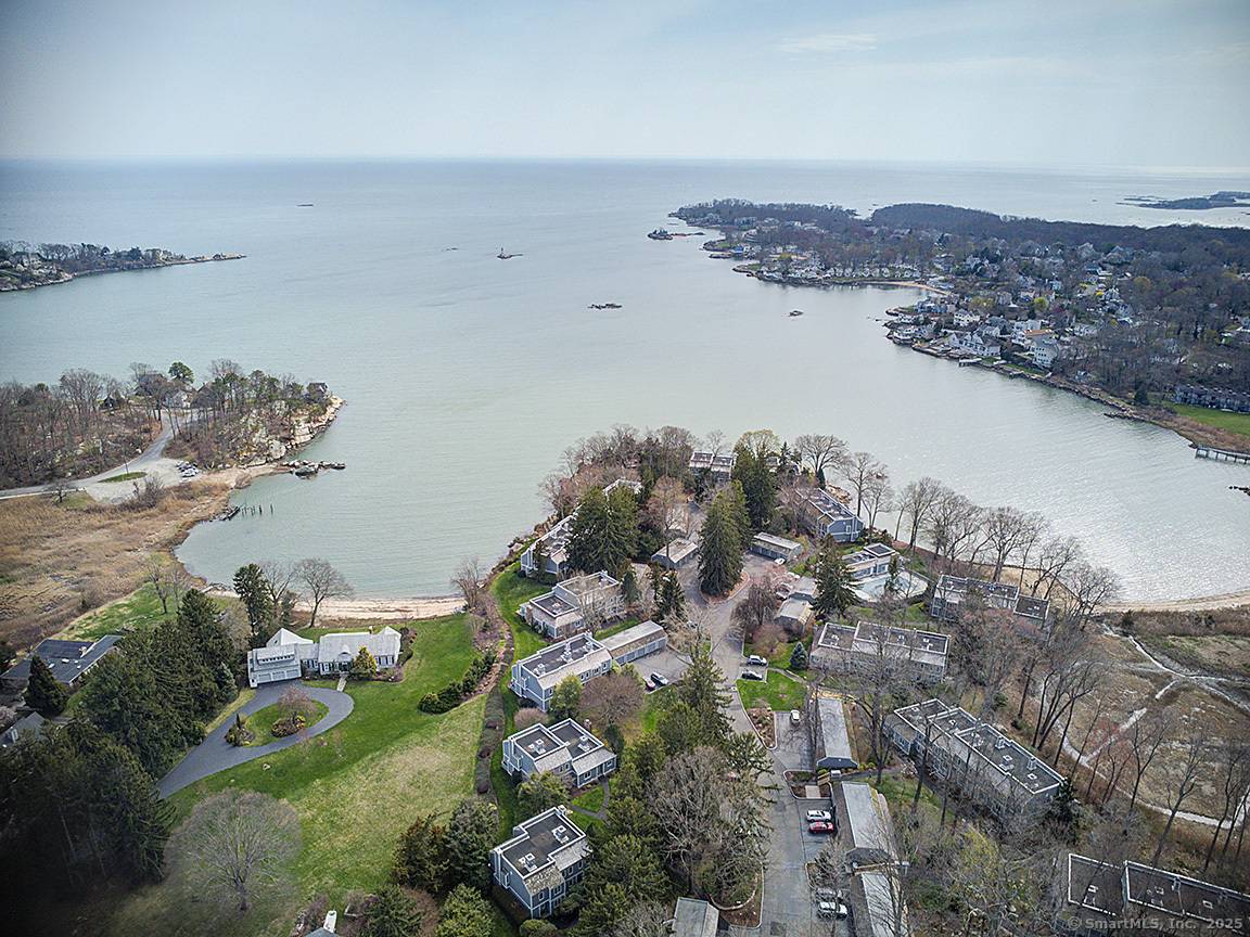 4 Castle Rock #4, Branford, CT 06405