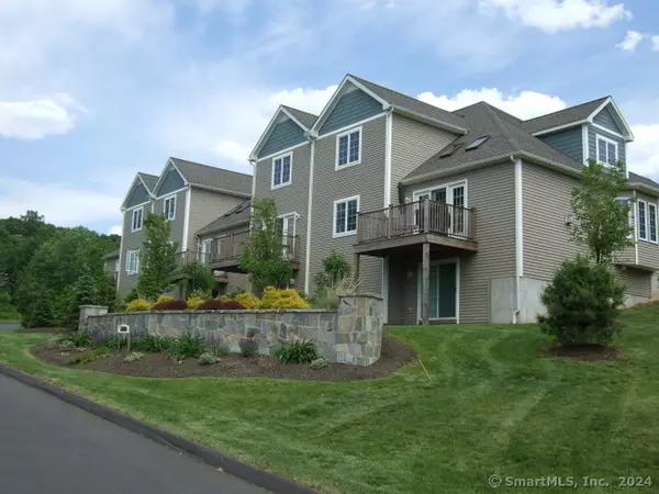 1985 West Street #11, Southington, CT 06489