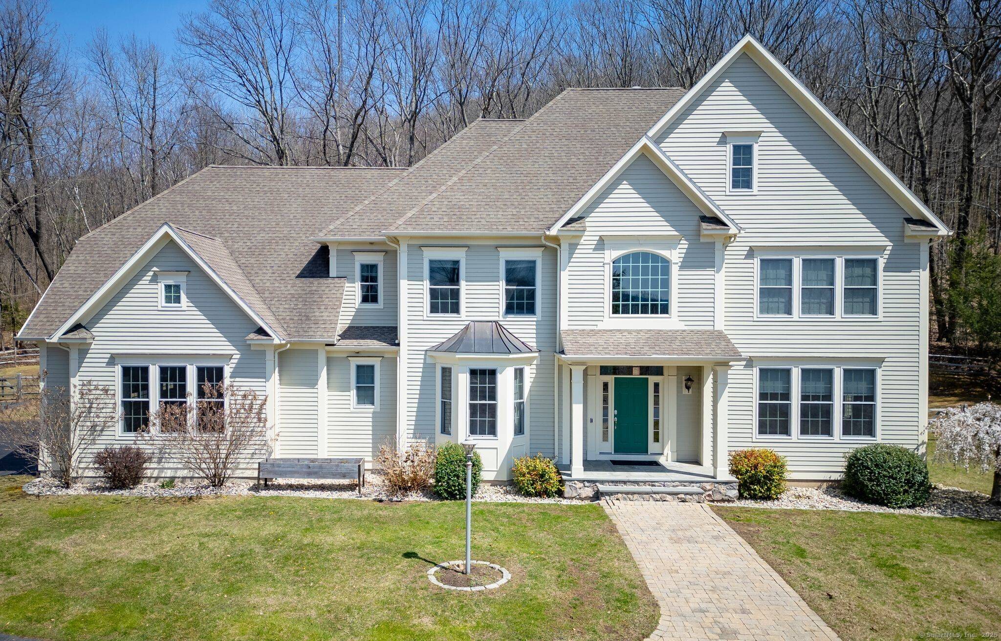 87 Forest Hills Drive, Farmington, CT 06032