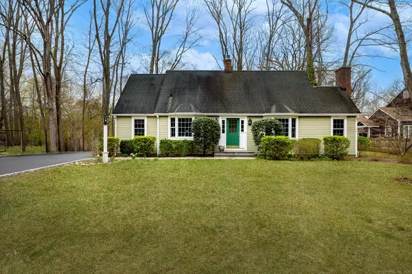 33 Riverview Drive, Norwalk, CT 06850