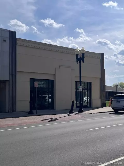 Meriden, CT 06451,28 West Main Street