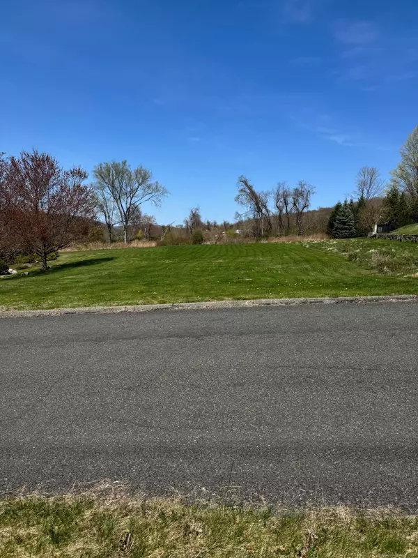 New Milford, CT 06776,4 Stone Oak Drive