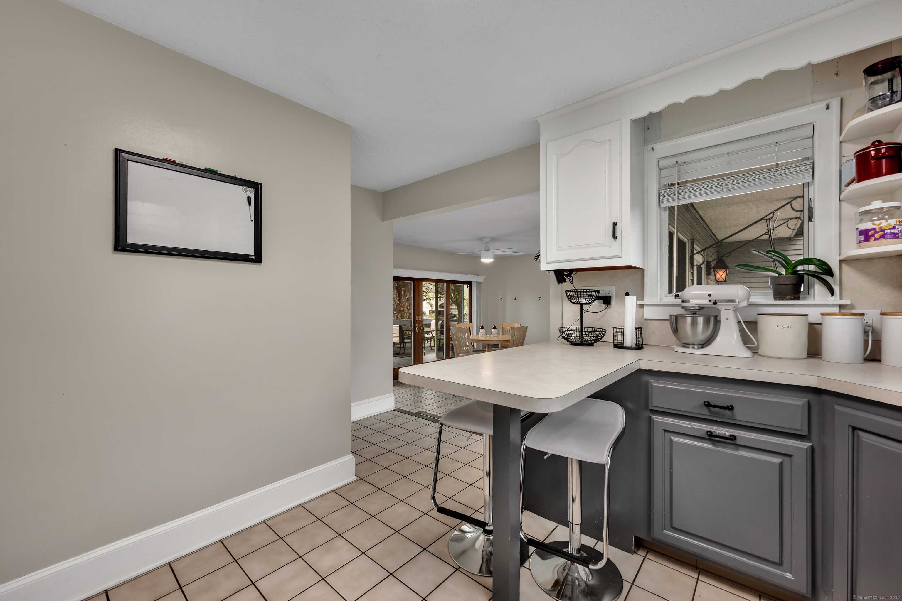 Plainville, CT 06062,64 Welch Street