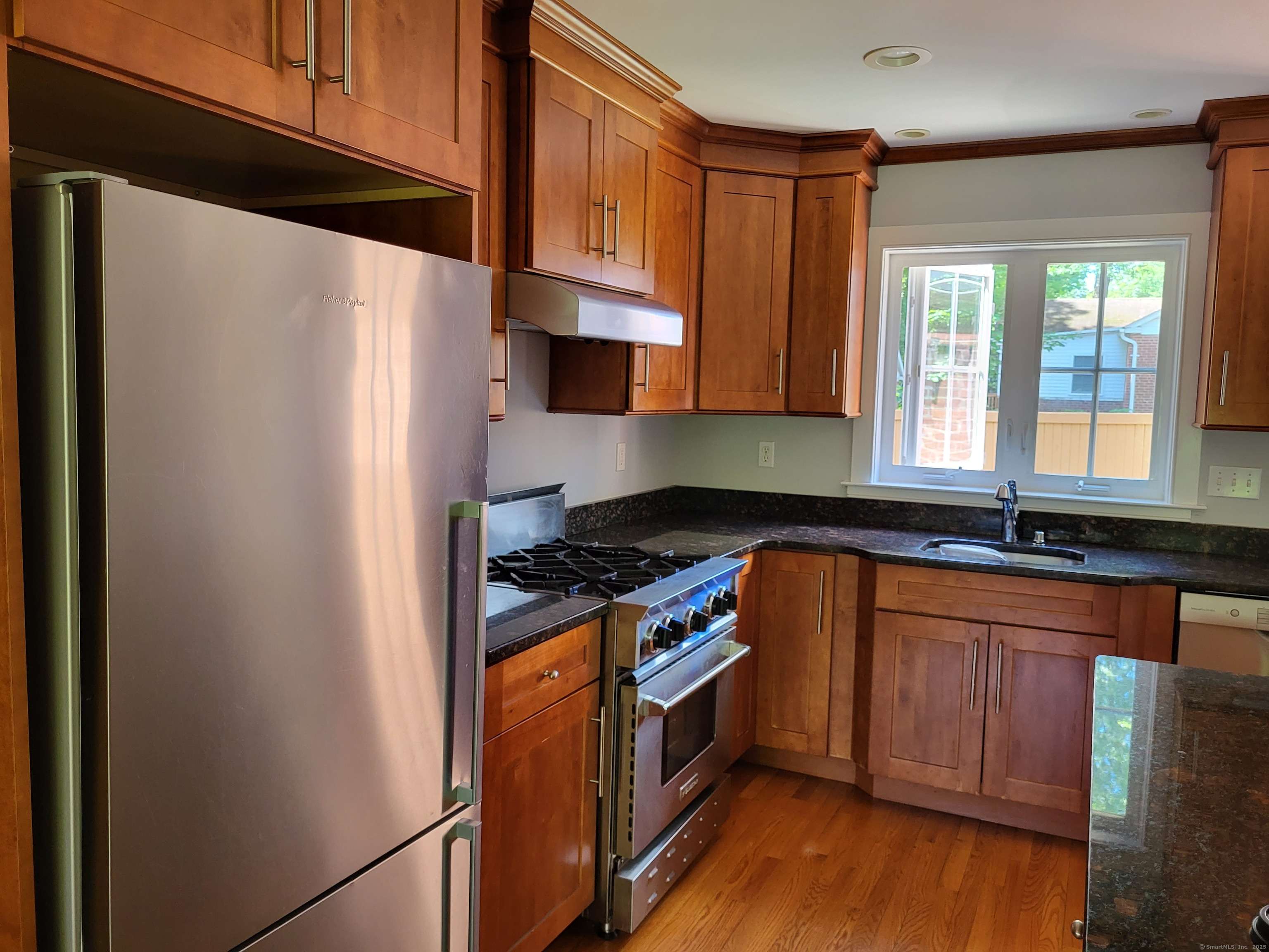 New Haven, CT 06511,134 Dyer Street