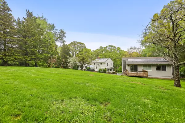 Fairfield, CT 06890,135 Warner Hill Road