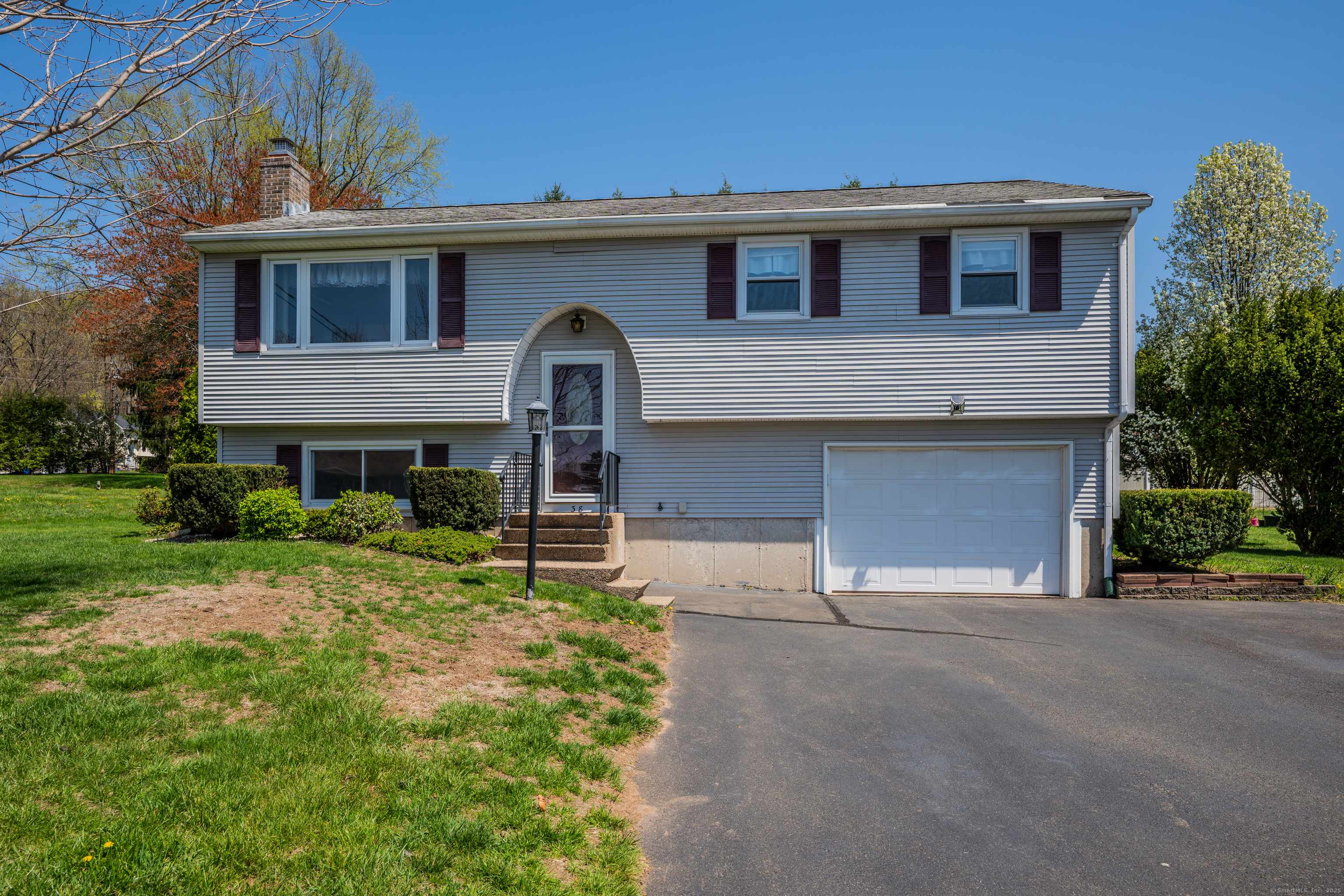 38 Seminary Street, Bristol, CT 06010